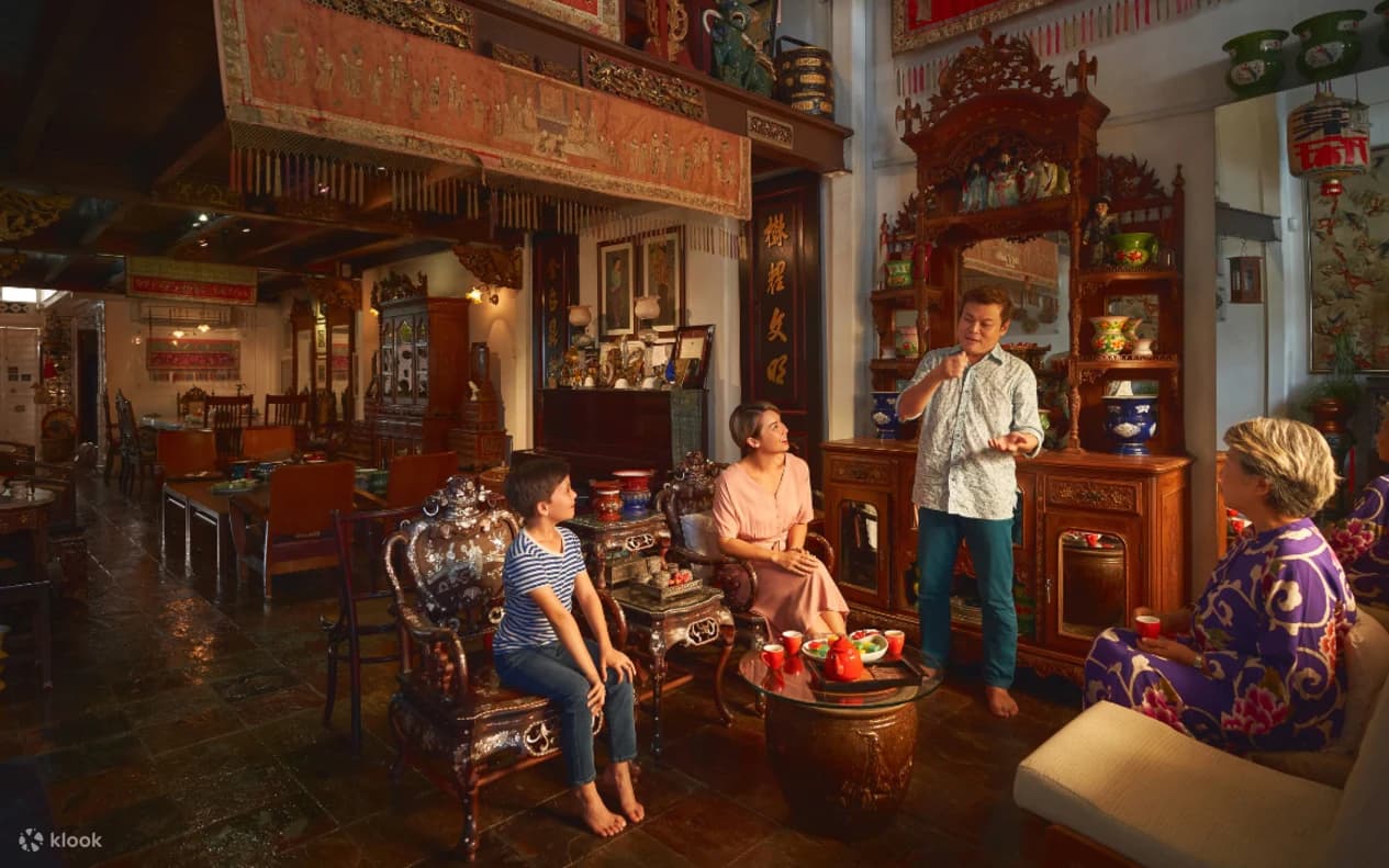 The Intan Tea Experience background